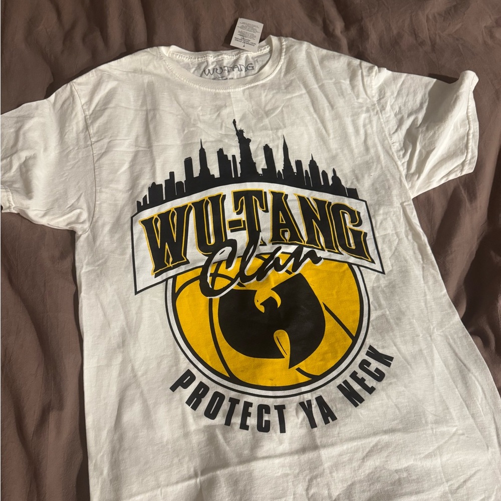 Wu-tang White Graphic Tee